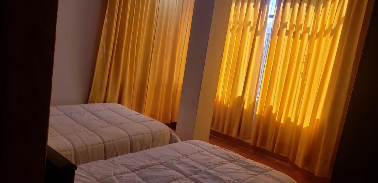 A Un Minuto Del Aeropuerto Sientase Como En Casa Cusco Exteriör bild